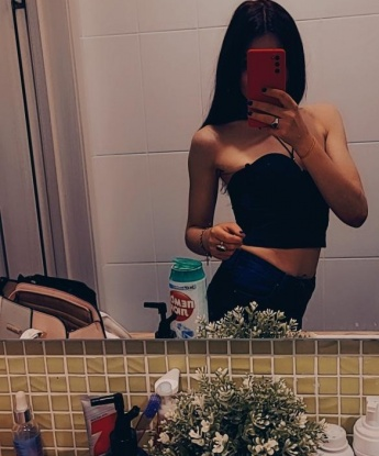 Обворожительная брюнетка ждет встречи с тобой для ярких взаимных ощущений. Расслабься и насладись встречей со мной, я помогу забыть обо всем. Готова исполнить самые смелые желания. Звони прямо сейчас! 14181, 25 лет